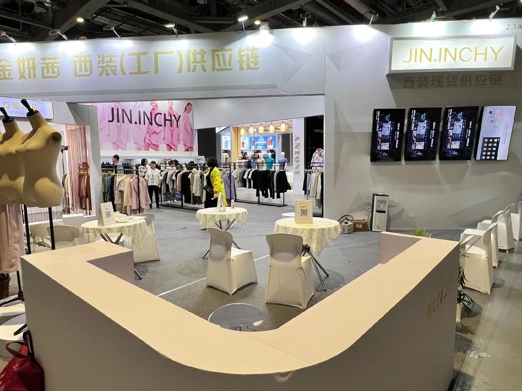 上海服裝展會 美麗經濟新地標，化妝品銷售強勢增長